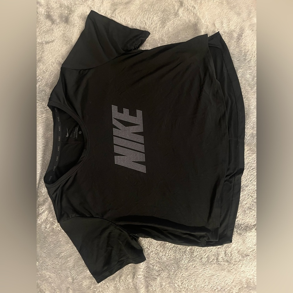 Nike Crop Top